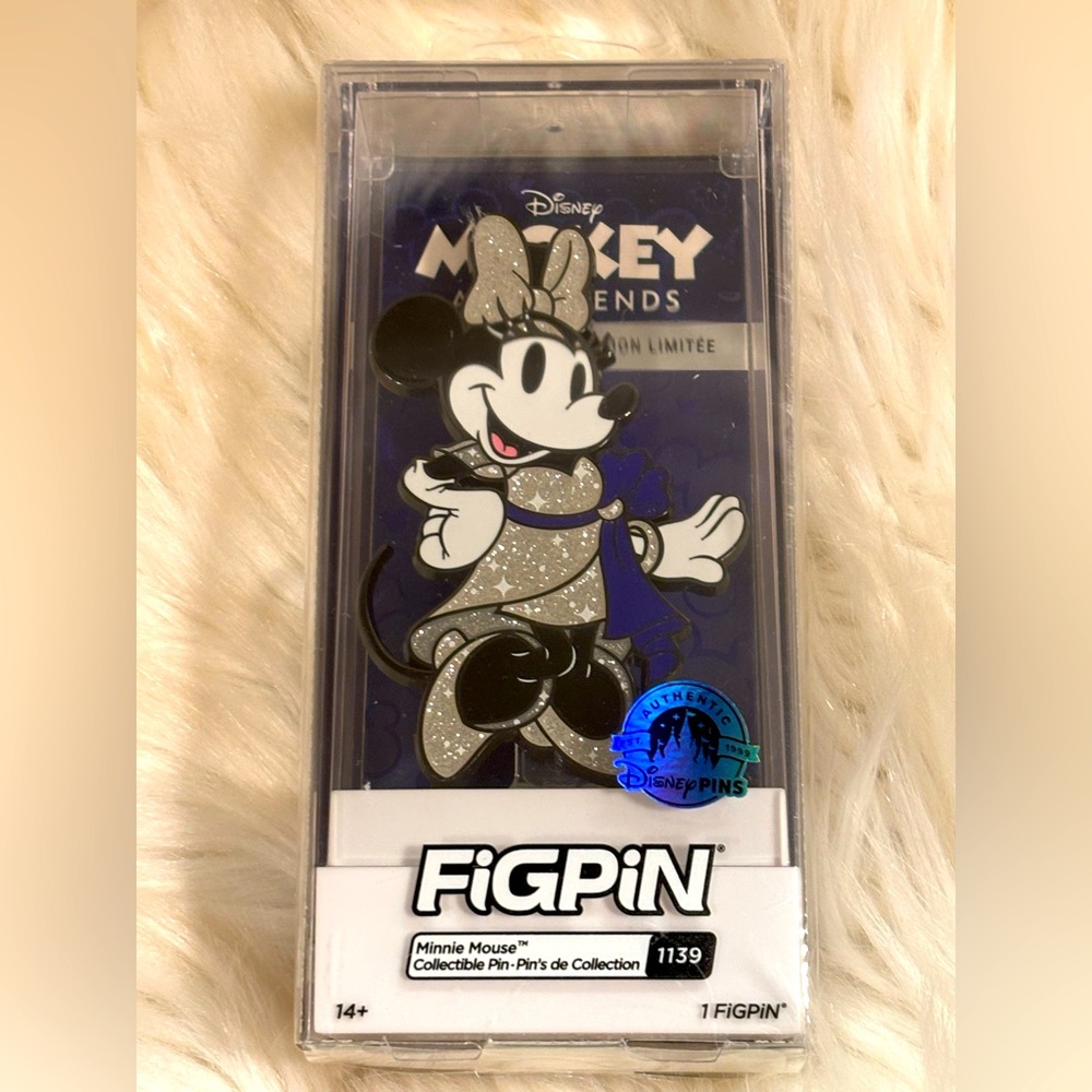 Disney FiGPin Minnie Mouse 1139 NWT